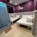 168 Youth Hostel